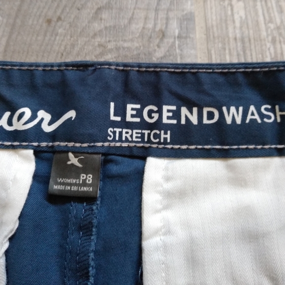 Eddie Bauer Curvy Petite Blue Stretchy Bermuda - Picture 10 of 14